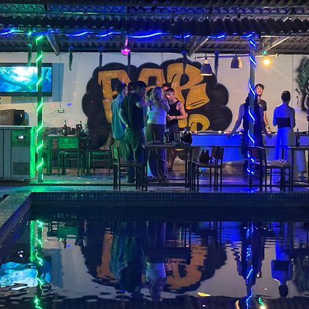 Vang Vieng Backpackers Hostel Esterno foto