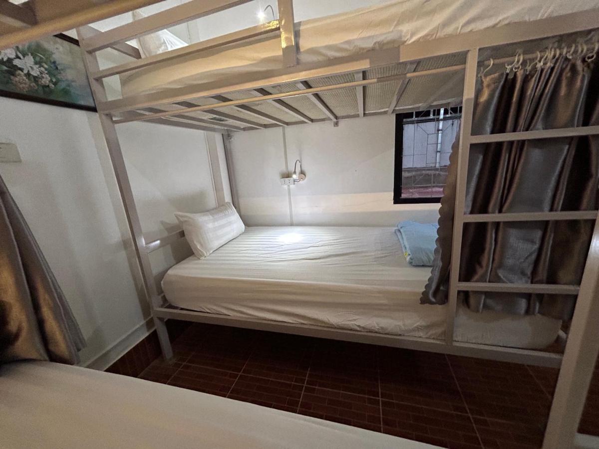 Vang Vieng Backpackers Hostel Esterno foto