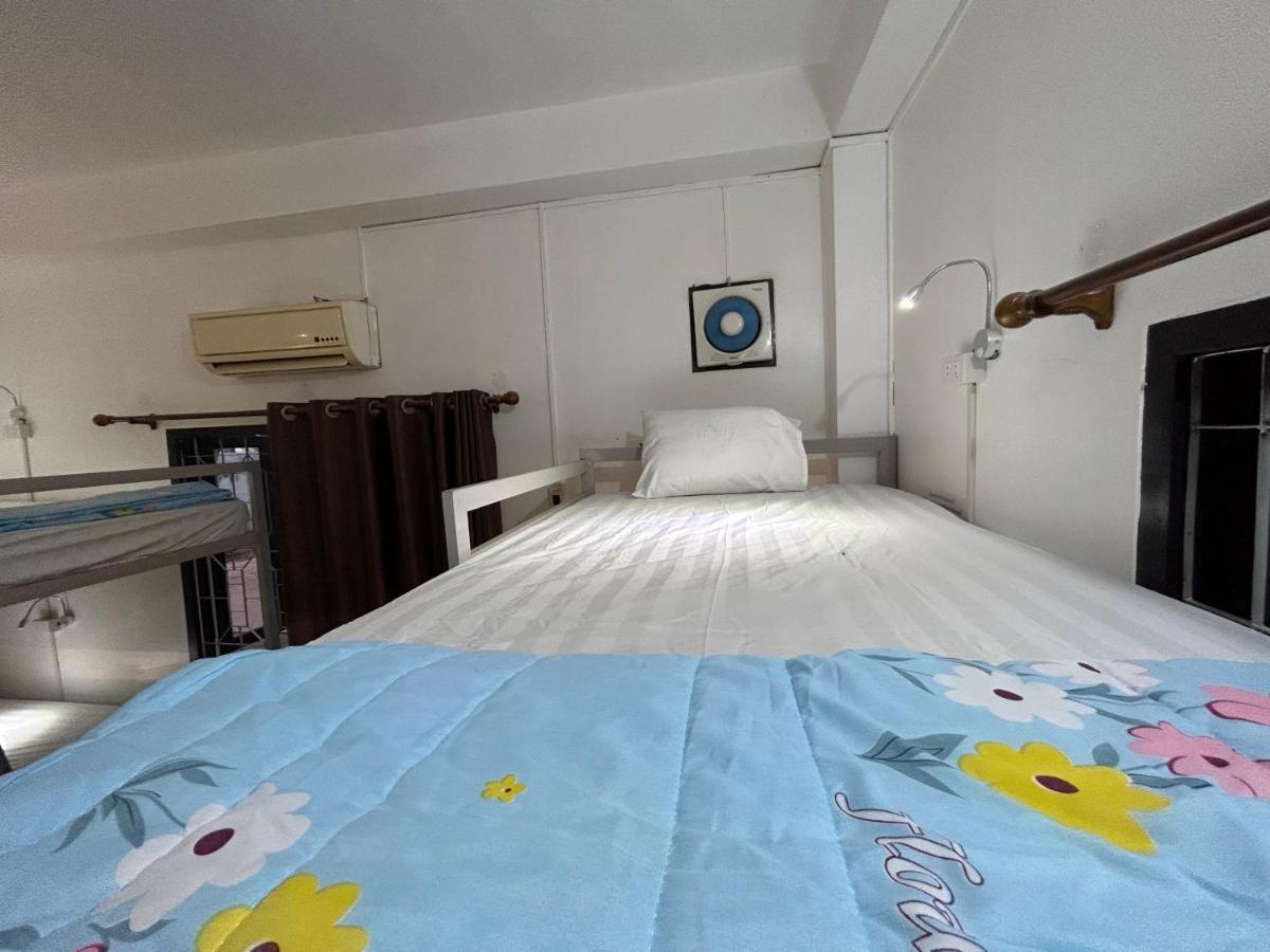 Vang Vieng Backpackers Hostel Esterno foto
