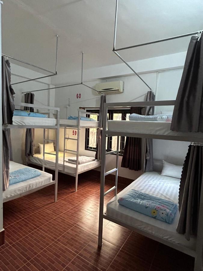 Vang Vieng Backpackers Hostel Esterno foto