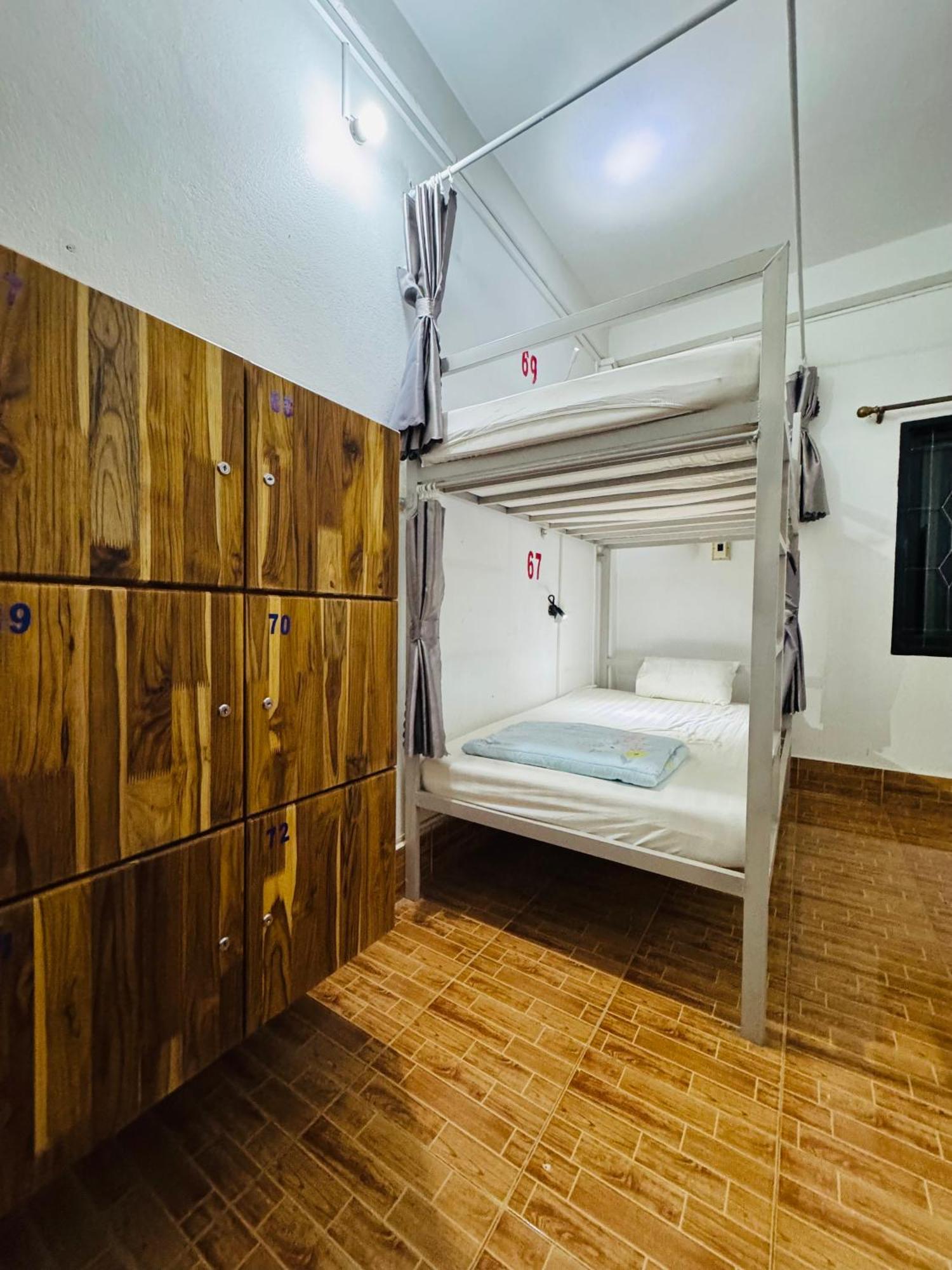 Vang Vieng Backpackers Hostel Esterno foto