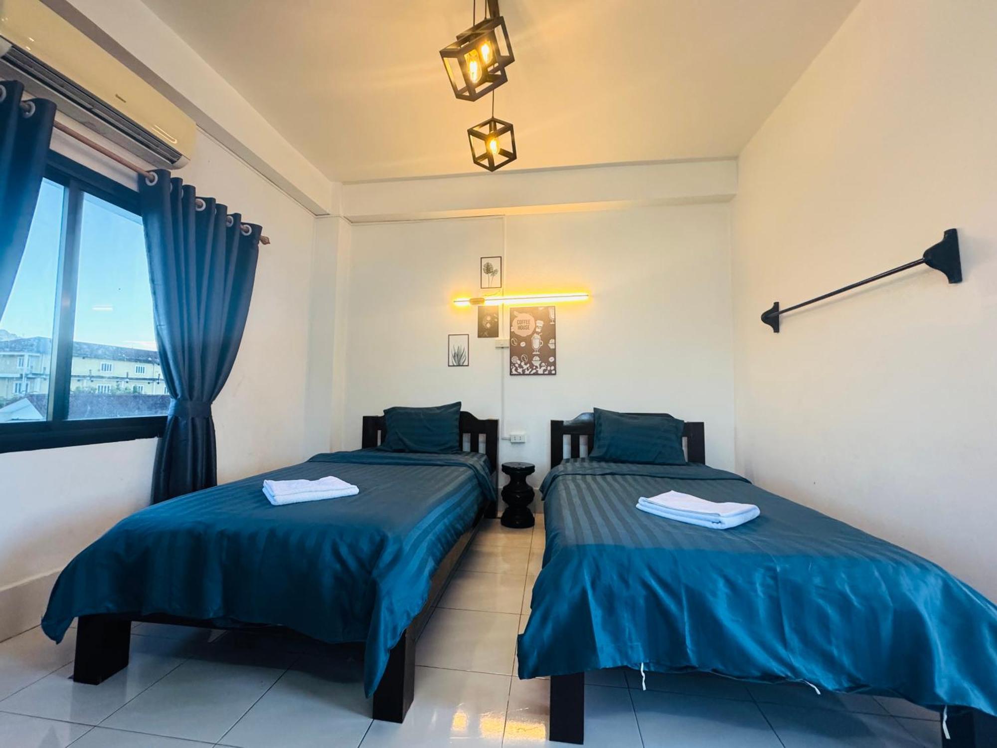 Vang Vieng Backpackers Hostel Esterno foto
