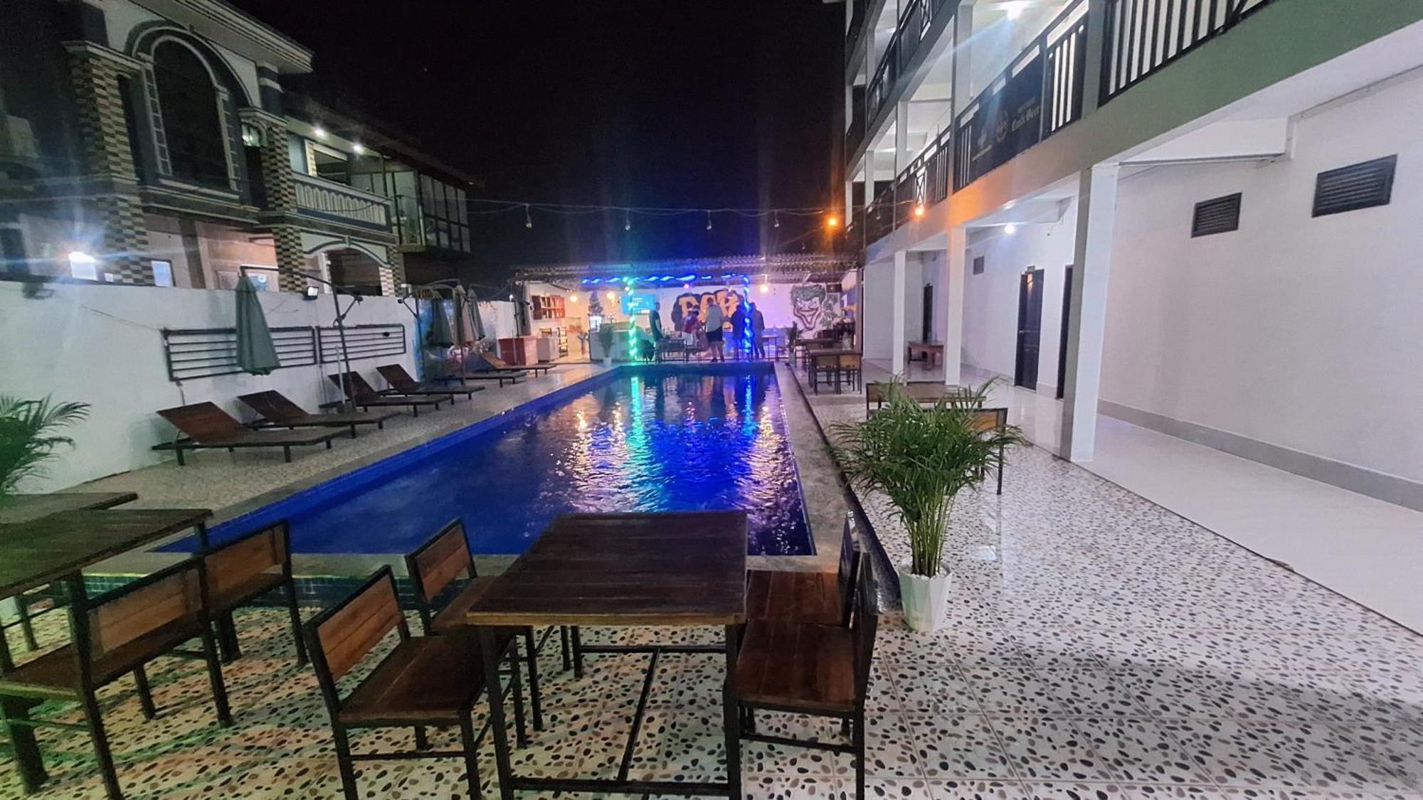 Vang Vieng Backpackers Hostel Esterno foto