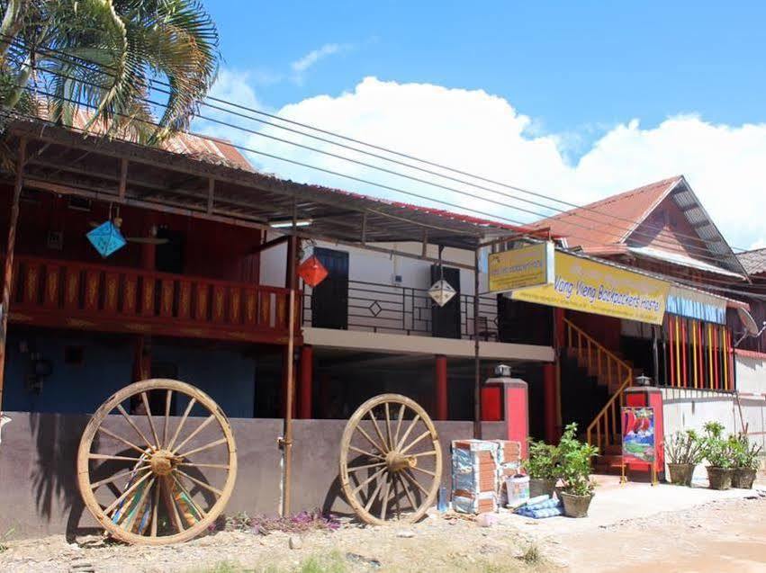 Vang Vieng Backpackers Hostel Esterno foto